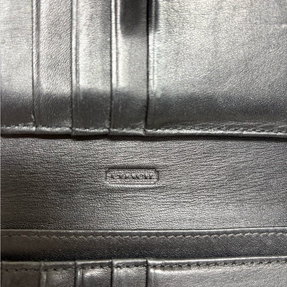 Coach Black and White Snakeskin Pattern Leather Wallet - Picture 4 of 6